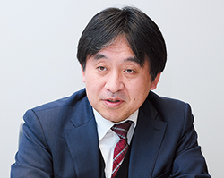 石井英真