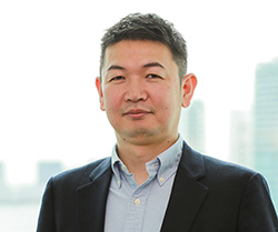 岩月 優