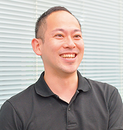 米井 隆