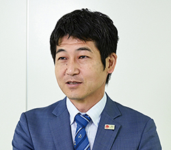 小谷 陽