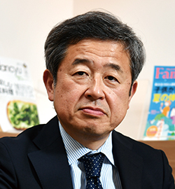 鈴木 勝彦