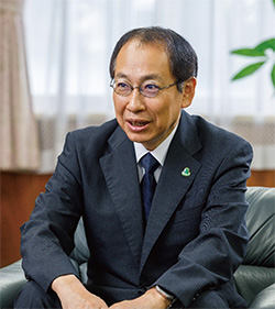 南谷 佳弘