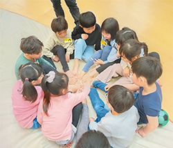 学童「SORAI放課後児童クラブ」では、子どもたちが主体的に運営に携わる。