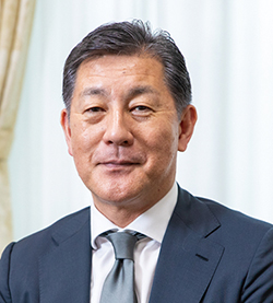 田村 学輔