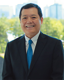 信太 明