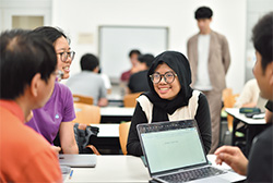 留学生を積極的に受け入れることで国際的な環境をつくる（提供：京都大学）