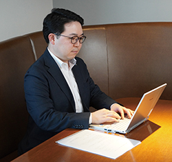 西尾 大樹 氏
