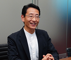 田辺 義晴 氏